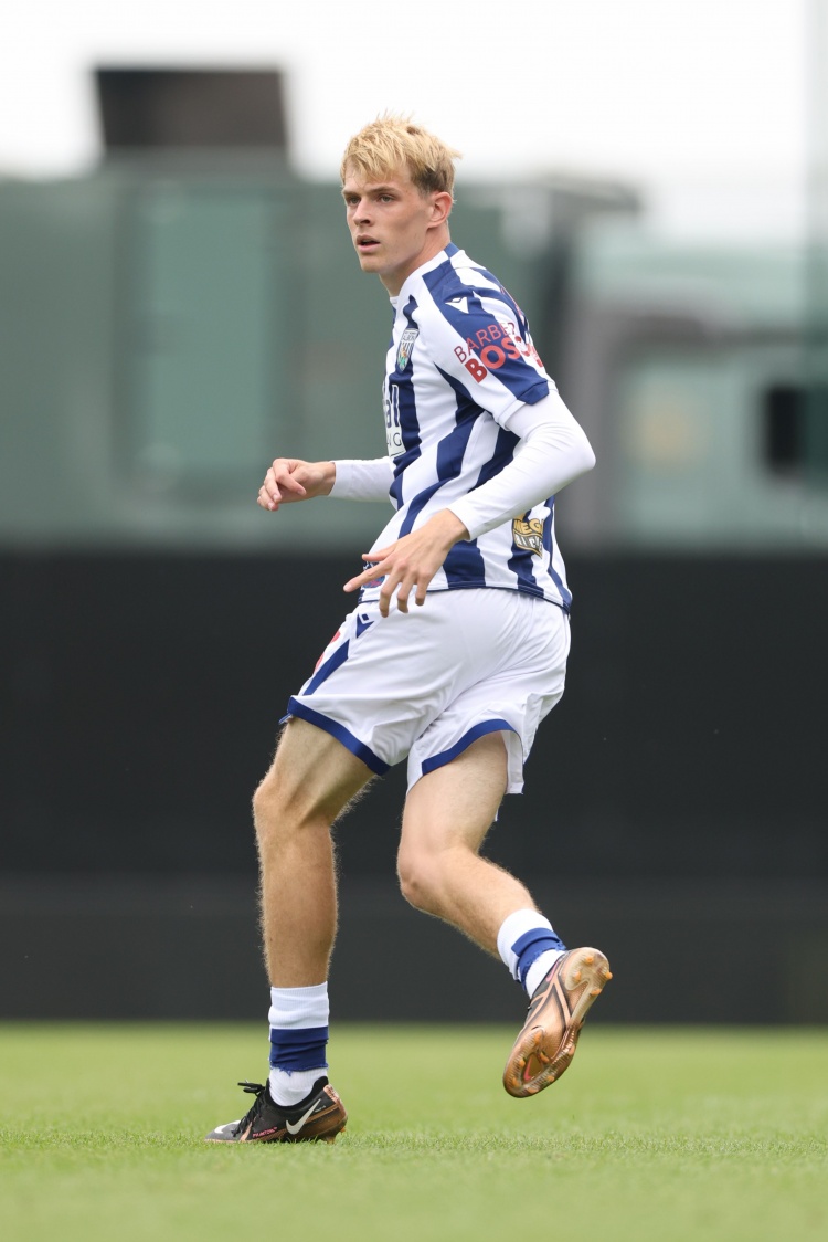 皇冠体育-西布朗主帅：科利尔有很大的成长空间，我会投入大量精力帮他进步