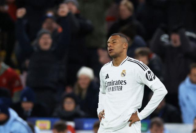 皇冠体育-西媒：姆巴佩沮丧又无力 名宿：安帅失去掌控