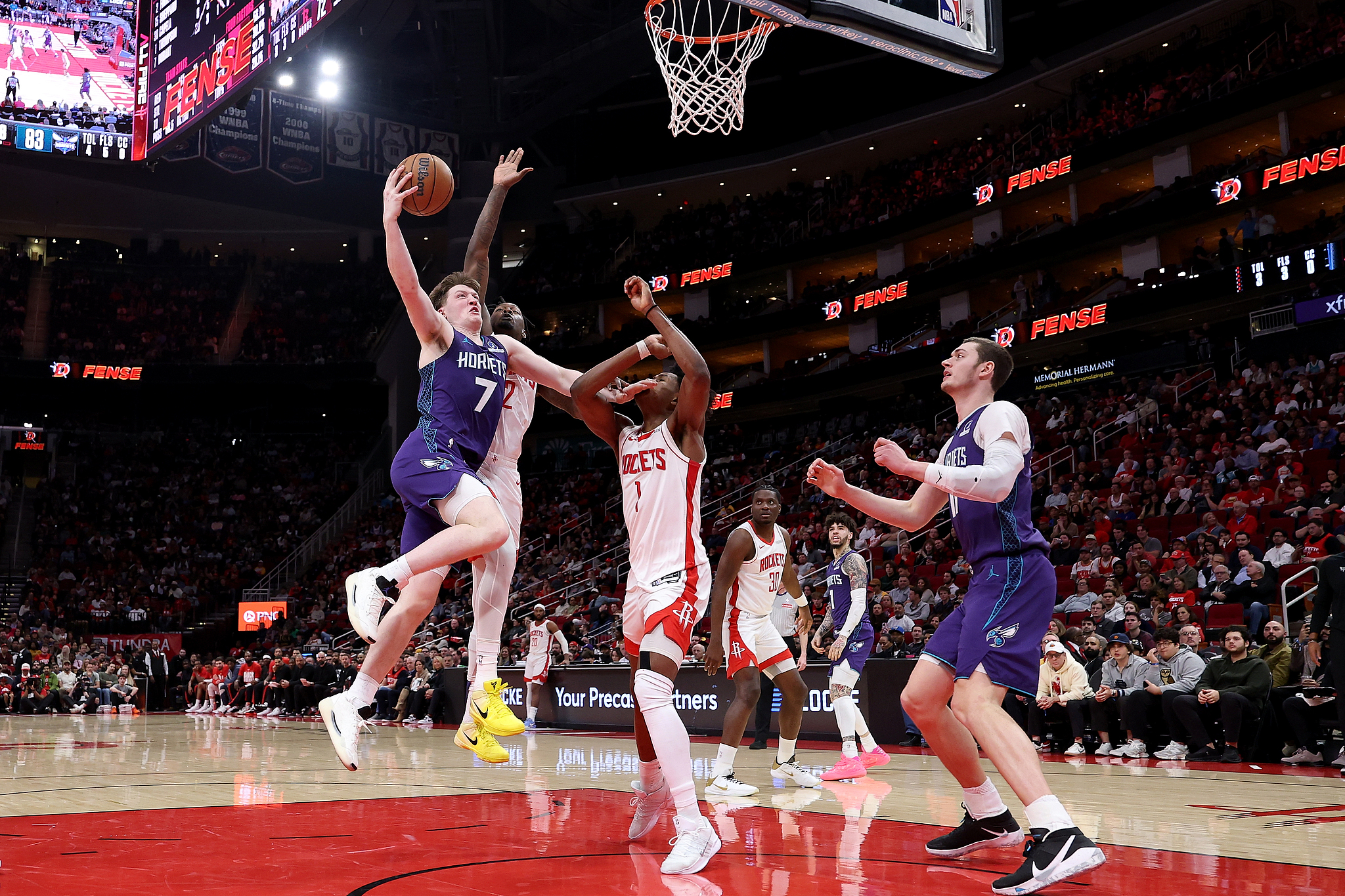 皇冠app-克努佩尔24+4杜兰特31+5 黄蜂战胜火箭豪取八连胜