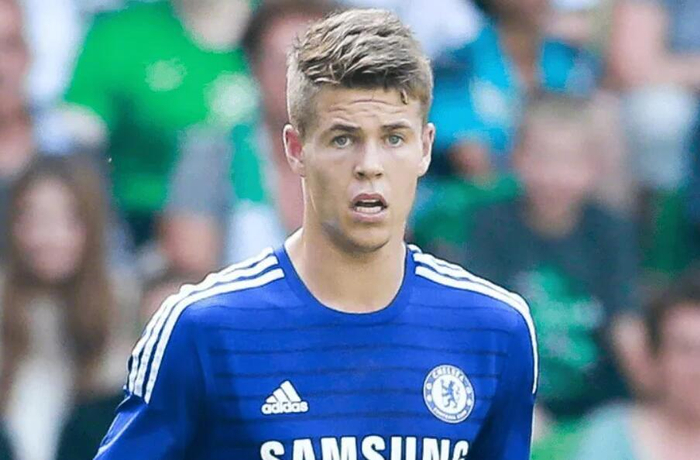 皇冠app-荷兰国脚范金克尔因伤退役，曾效力切尔西、米兰|埃因霍温|AC米兰|维特斯|荷兰杯|ac米兰_新浪体育_新浪新闻